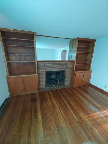 909 Fieldson Drive, Heath, OH 43056