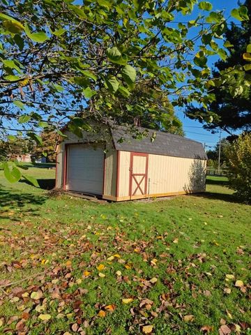 909 Fieldson Drive, Heath, OH 43056