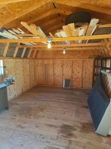 909 Fieldson Drive, Heath, OH 43056