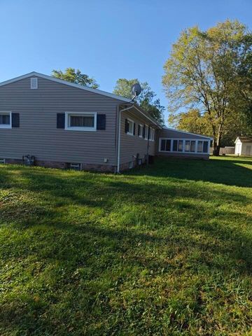 909 Fieldson Drive, Heath, OH 43056