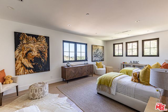 23614 Dry Canyon Cold Creek Rd, Calabasas, CA 91302