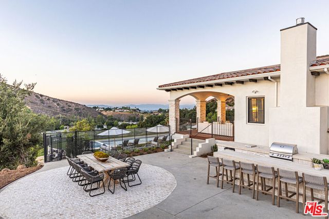 23614 Dry Canyon Cold Creek Rd, Calabasas, CA 91302