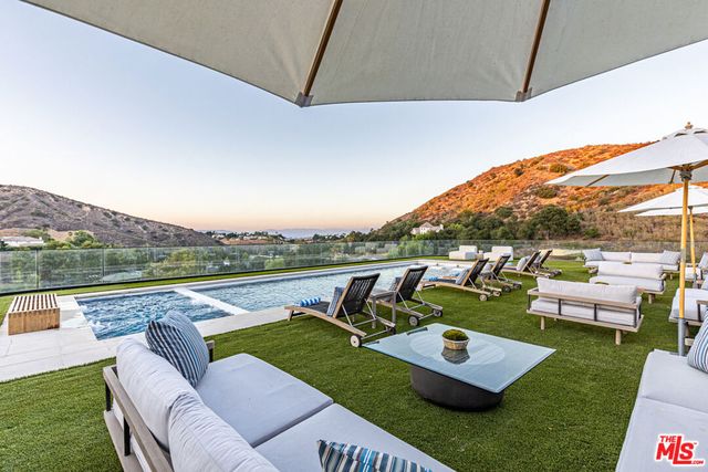 23614 Dry Canyon Cold Creek Rd, Calabasas, CA 91302