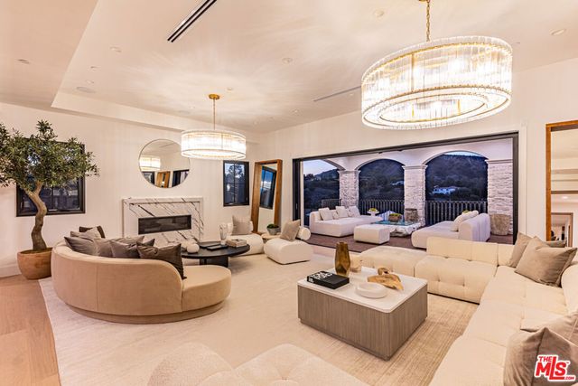 23614 Dry Canyon Cold Creek Rd, Calabasas, CA 91302