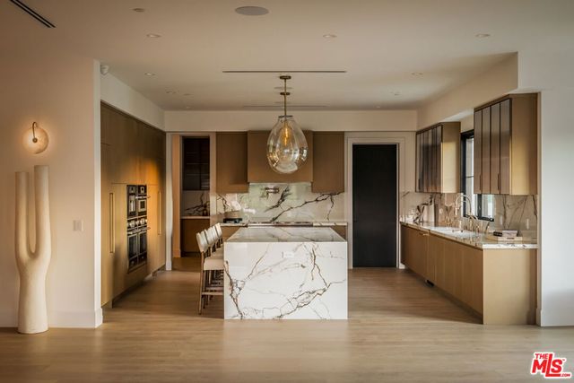 23614 Dry Canyon Cold Creek Rd, Calabasas, CA 91302