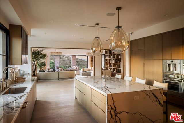 23614 Dry Canyon Cold Creek Rd, Calabasas, CA 91302