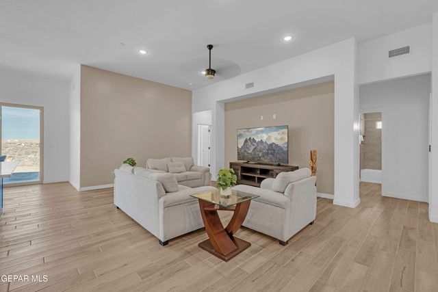 12713 Captain Claudia Court, El Paso, TX 79928