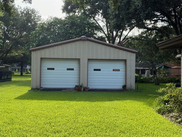 3512 Singleton Road, Baytown, TX 77521