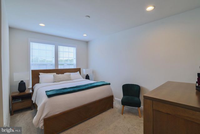 7517 VAN ALLEN LN, Lanham, MD 20706