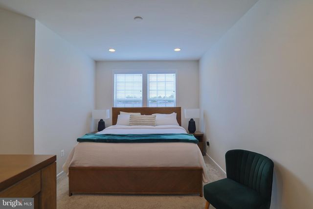 7517 VAN ALLEN LN, Lanham, MD 20706