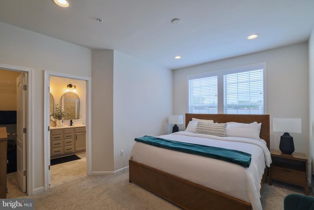 7517 VAN ALLEN LN, Lanham, MD 20706