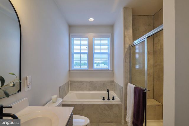 7517 VAN ALLEN LN, Lanham, MD 20706
