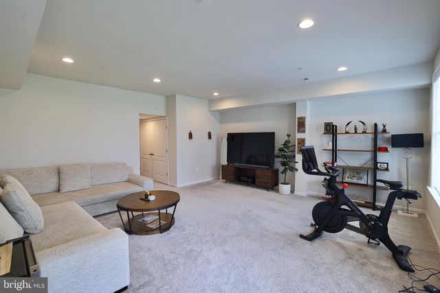 7517 VAN ALLEN LN, Lanham, MD 20706