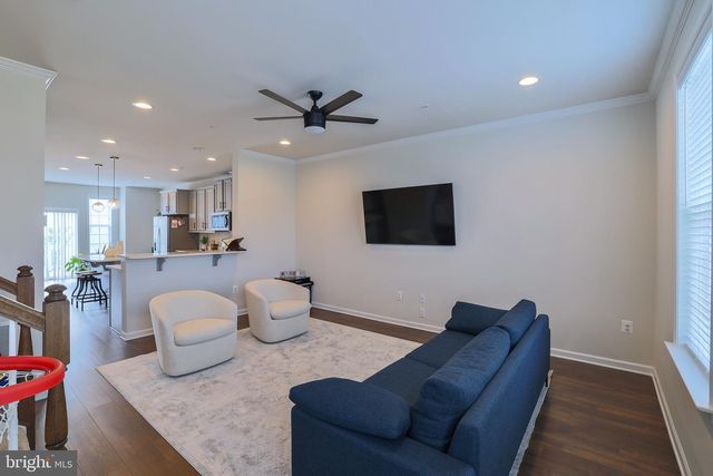 7517 VAN ALLEN LN, Lanham, MD 20706