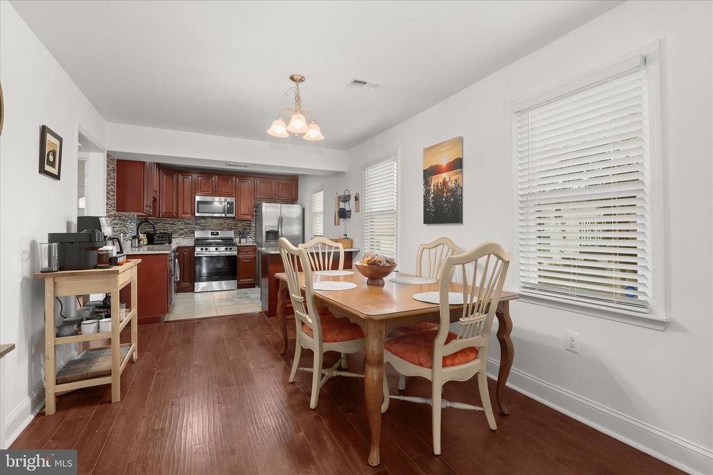 Image 14 of property listing at 2824 INGLEWOOD AVE, Baltimore, MD 21234