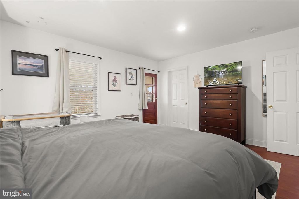 Image 23 of property listing at 2824 INGLEWOOD AVE, Baltimore, MD 21234