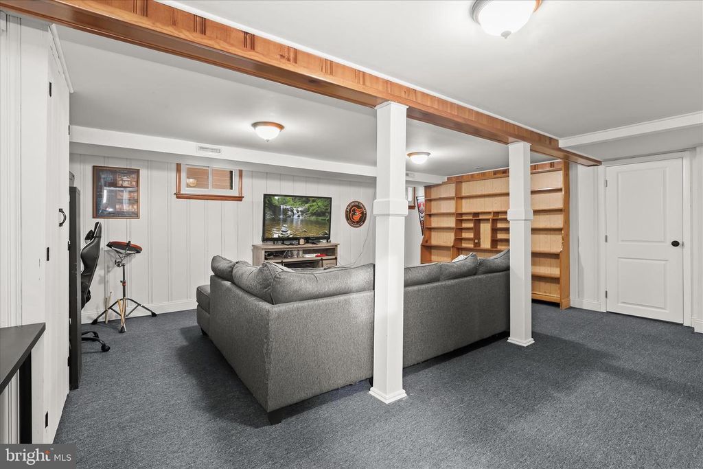 Image 30 of property listing at 2824 INGLEWOOD AVE, Baltimore, MD 21234