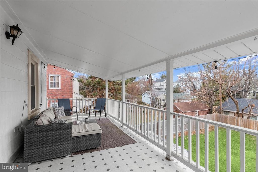 Image 35 of property listing at 2824 INGLEWOOD AVE, Baltimore, MD 21234