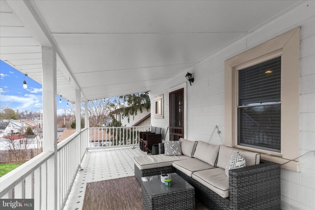 Image 37 of property listing at 2824 INGLEWOOD AVE, Baltimore, MD 21234