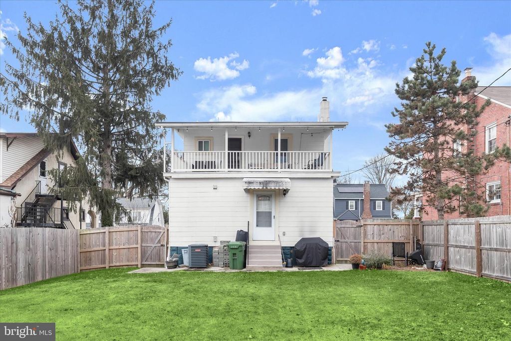 Image 39 of property listing at 2824 INGLEWOOD AVE, Baltimore, MD 21234