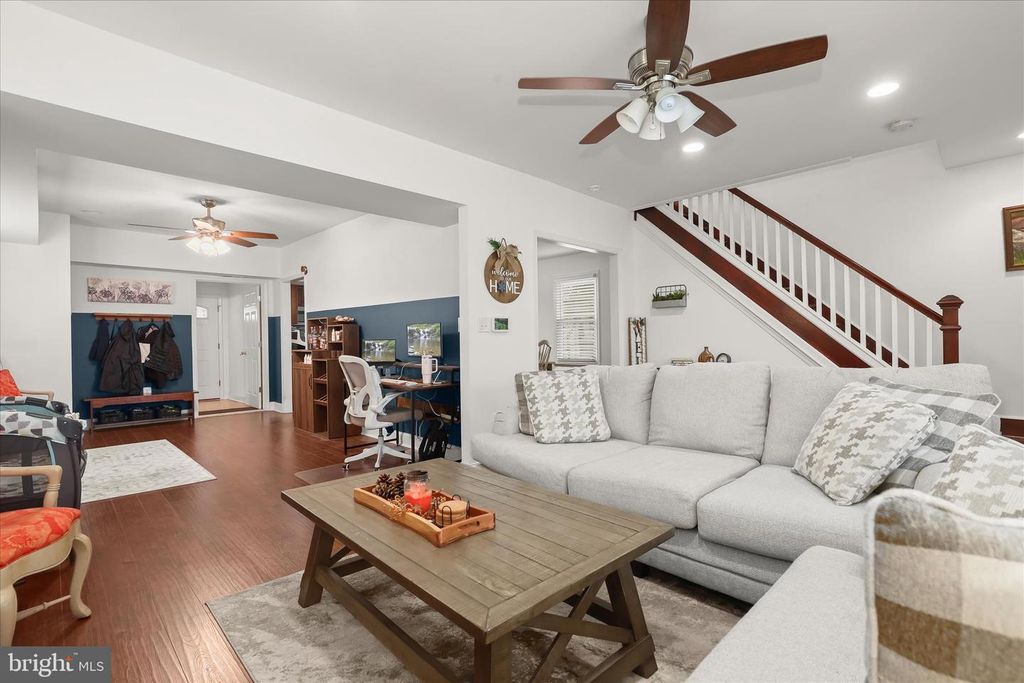 Image 8 of property listing at 2824 INGLEWOOD AVE, Baltimore, MD 21234