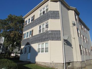 52 Plantation St 3, Worcester, MA 01604