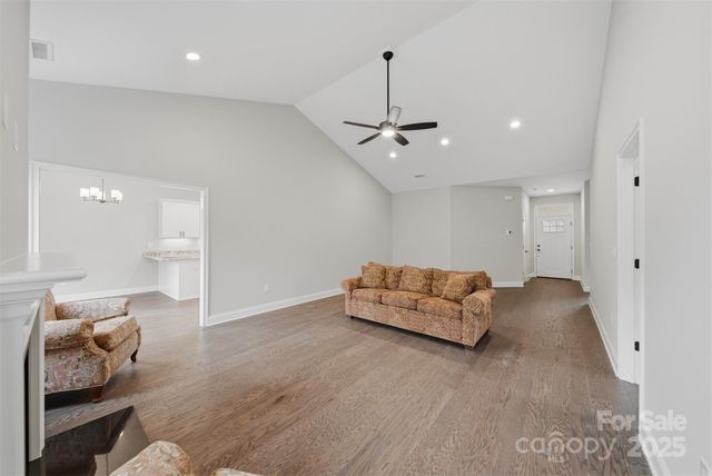 835A Wynnshire Drive, Hickory, NC 28601