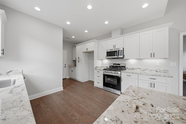 835A Wynnshire Drive, Hickory, NC 28601