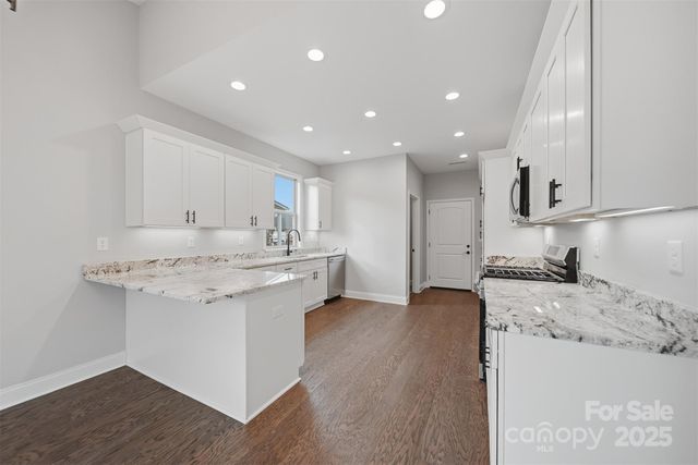 835A Wynnshire Drive, Hickory, NC 28601