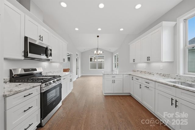 835A Wynnshire Drive, Hickory, NC 28601