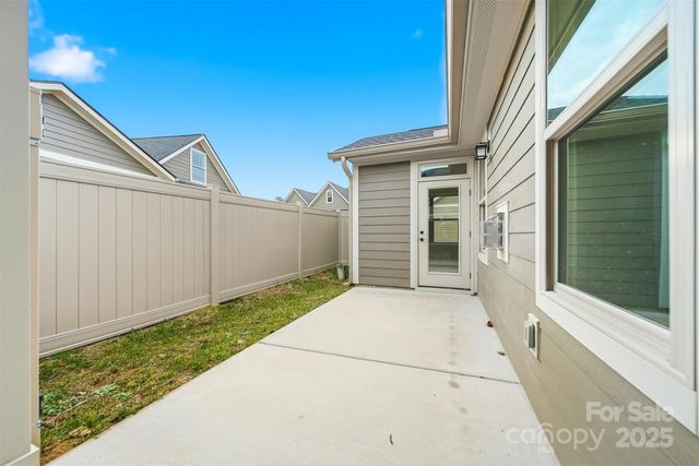 835A Wynnshire Drive, Hickory, NC 28601