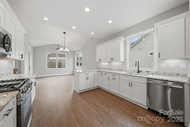 835A Wynnshire Drive, Hickory, NC 28601