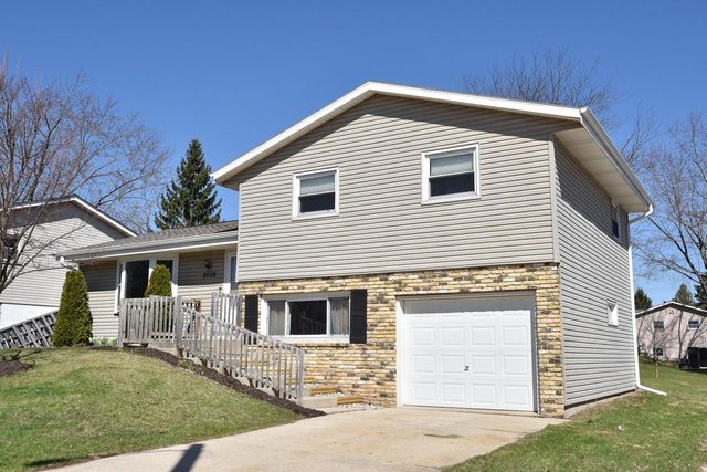 2036 Lenora DRIVE, West Bend, WI 53090