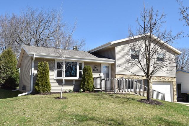 2036 Lenora DRIVE, West Bend, WI 53090