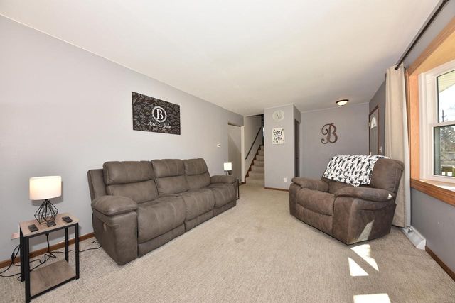 2036 Lenora DRIVE, West Bend, WI 53090