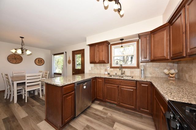 2036 Lenora DRIVE, West Bend, WI 53090