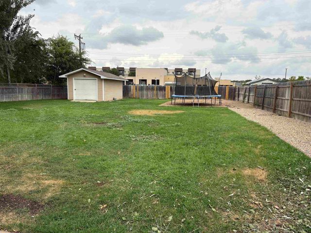 1704 5th Ave SW, Minot, ND 58701