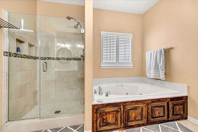 2204 SW Chinquapin Avenue, Bentonville, AR 72713