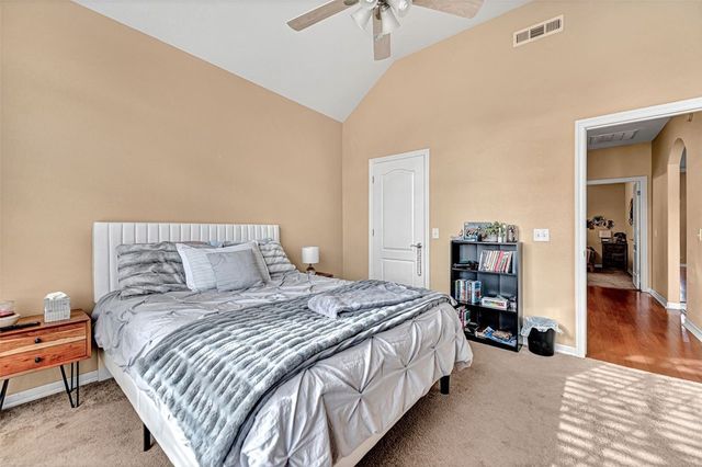 2204 SW Chinquapin Avenue, Bentonville, AR 72713