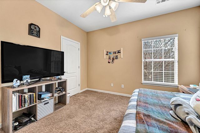 2204 SW Chinquapin Avenue, Bentonville, AR 72713