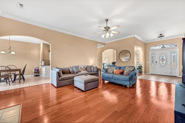 2204 SW Chinquapin Avenue, Bentonville, AR 72713