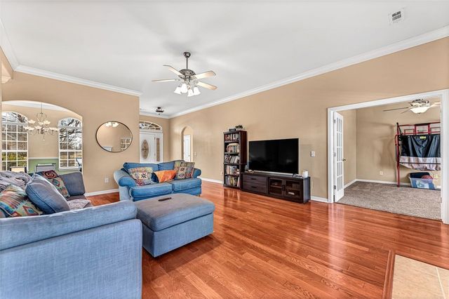 2204 SW Chinquapin Avenue, Bentonville, AR 72713