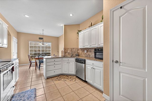 2204 SW Chinquapin Avenue, Bentonville, AR 72713