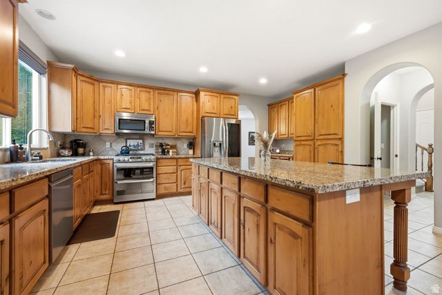 1270 SANTA ANITA DR, Kaysville, UT 84037