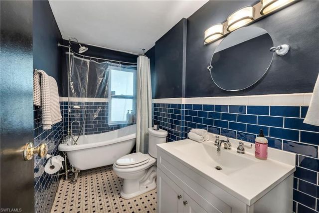 1840 23rd ST SW, Naples, FL 34117