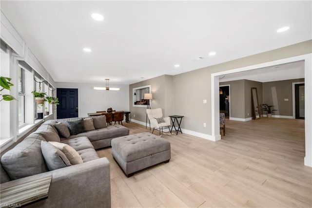 1840 23rd ST SW, Naples, FL 34117