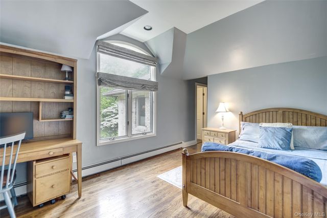 527 Split Rock Road, Syosset, NY 11791