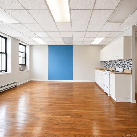 6419 Myrtle Avenue, Ridgewood, NY 11385