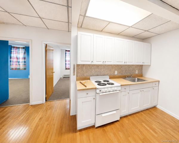 6419 Myrtle Avenue, Ridgewood, NY 11385