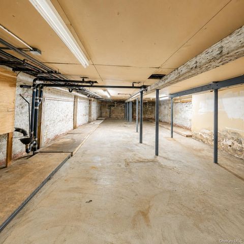 6419 Myrtle Avenue, Ridgewood, NY 11385